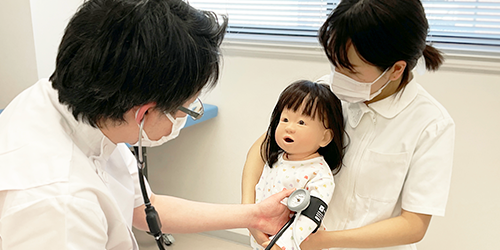 製品画像：小児(幼児)の身体診察シミュレータ