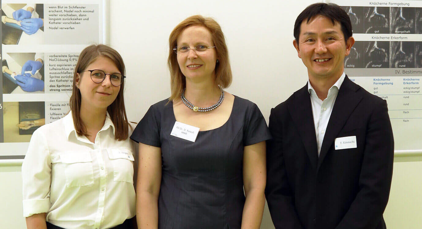 Photo of Dr. Daisy Rotzoll with our Kyoto Kagaku European Representative Office staff